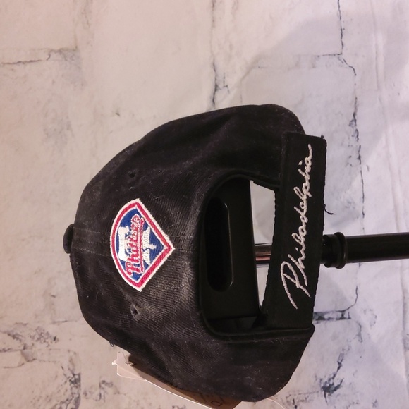 Black Phillies Cap - Picture 2 of 4